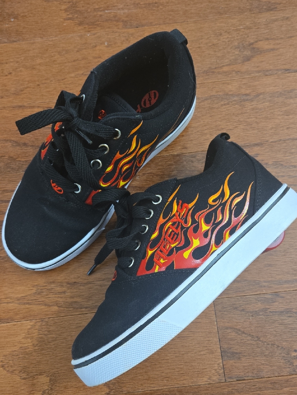 Heelys Black Sneakers with Red and Yellow Flame Accent Youth 4